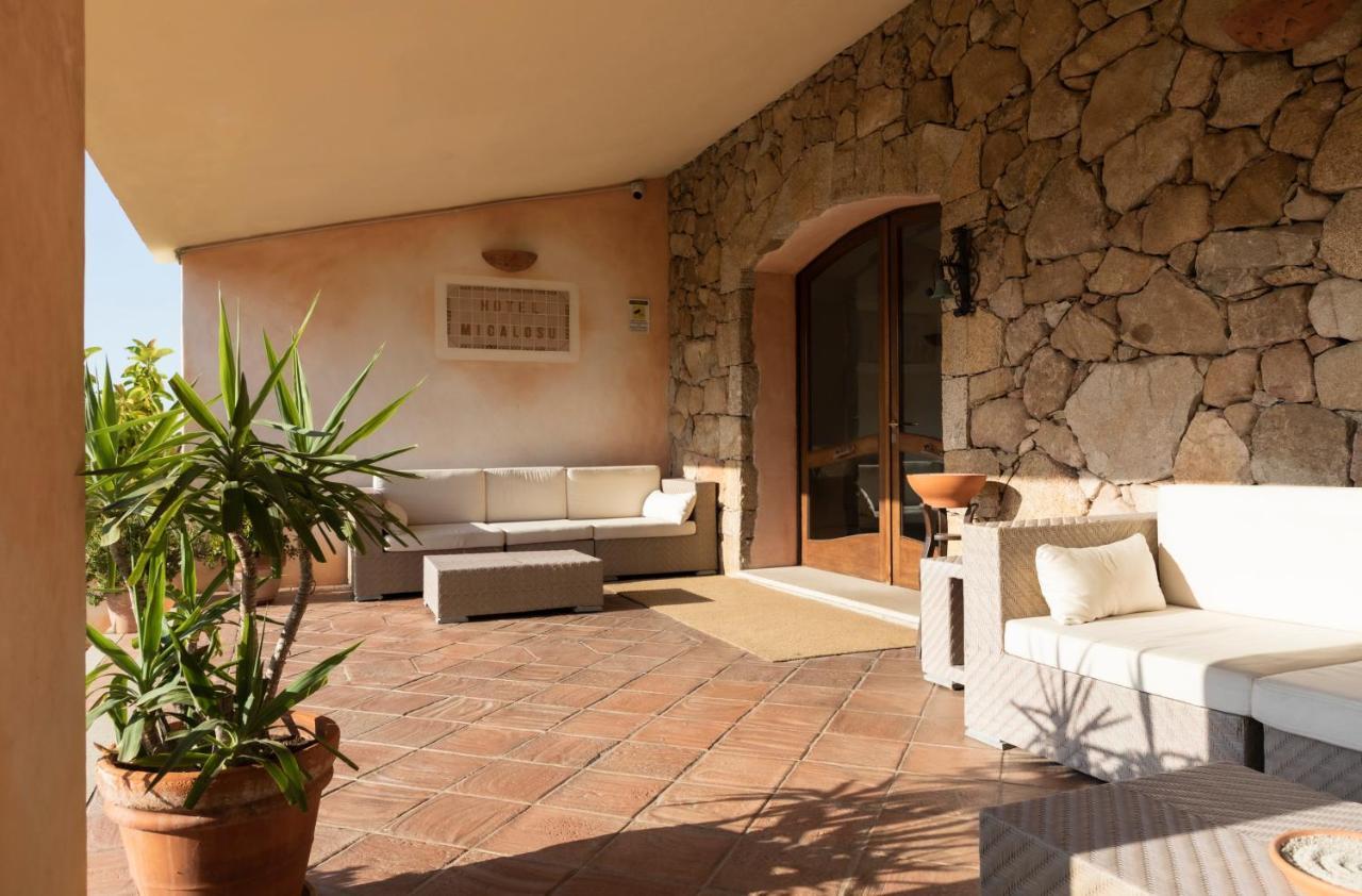 Hotel Micalosu Cannigione Exterior photo