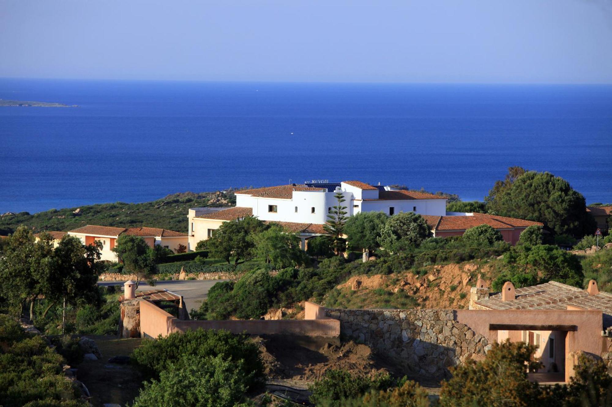 Hotel Micalosu Cannigione Exterior photo