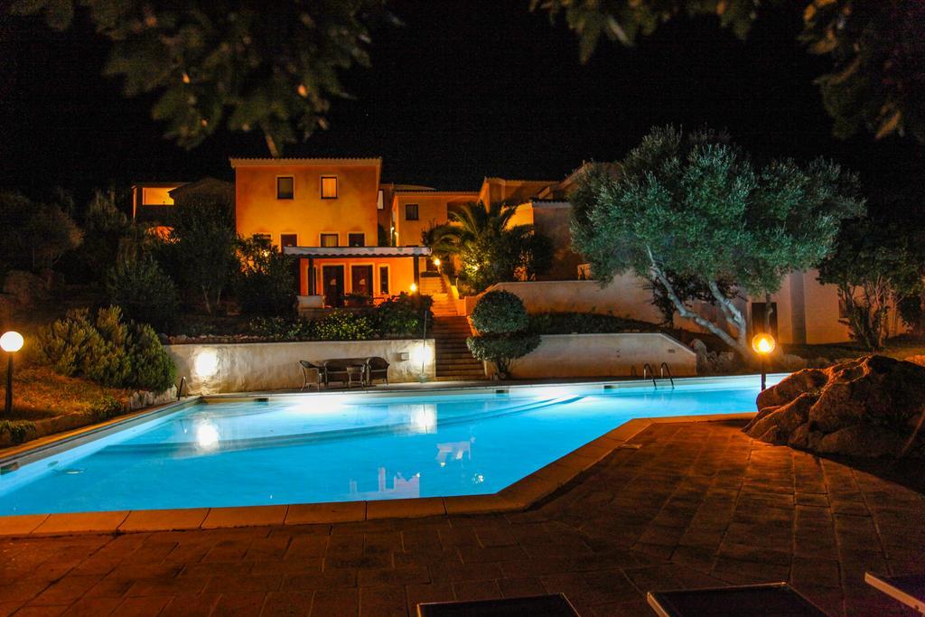 Hotel Micalosu Cannigione Exterior photo